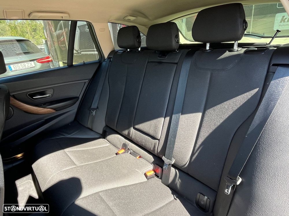 BMW 320 d Efficient Dynamics Edition Modern Line - 42