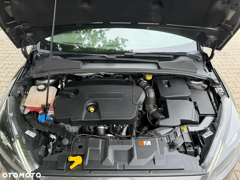 Ford Focus 2.0 TDCi Titanium ASS - 23