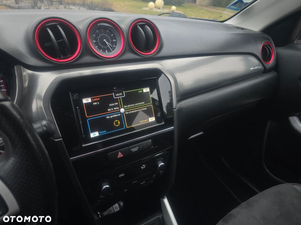 Suzuki Vitara 1.4 Boosterjet Premium 4WD - 27