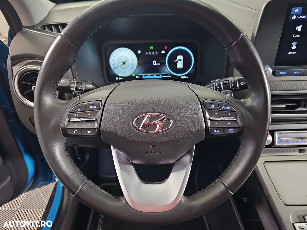 Hyundai KONA - 17