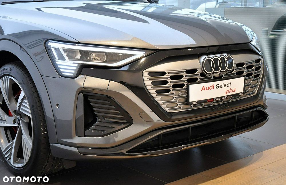 Audi Q8 Sportback e-tron - 7