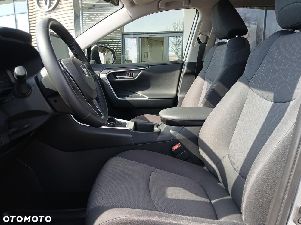 Toyota RAV4 - 17