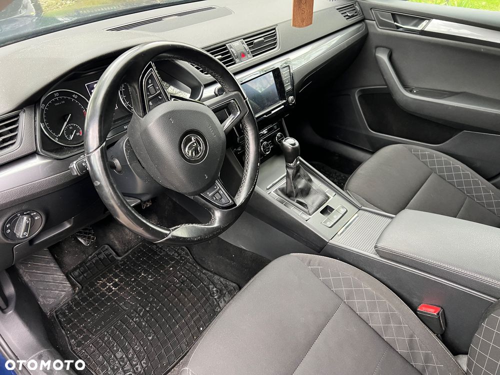 Skoda Superb 2.0 TDI Active - 15