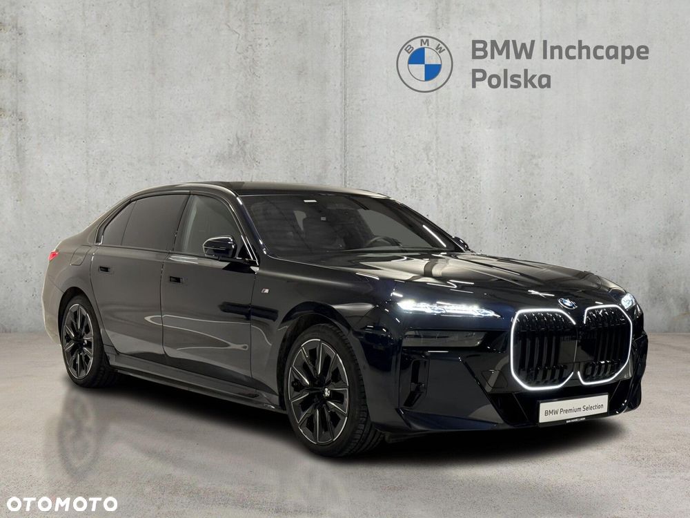 BMW i7 - 7