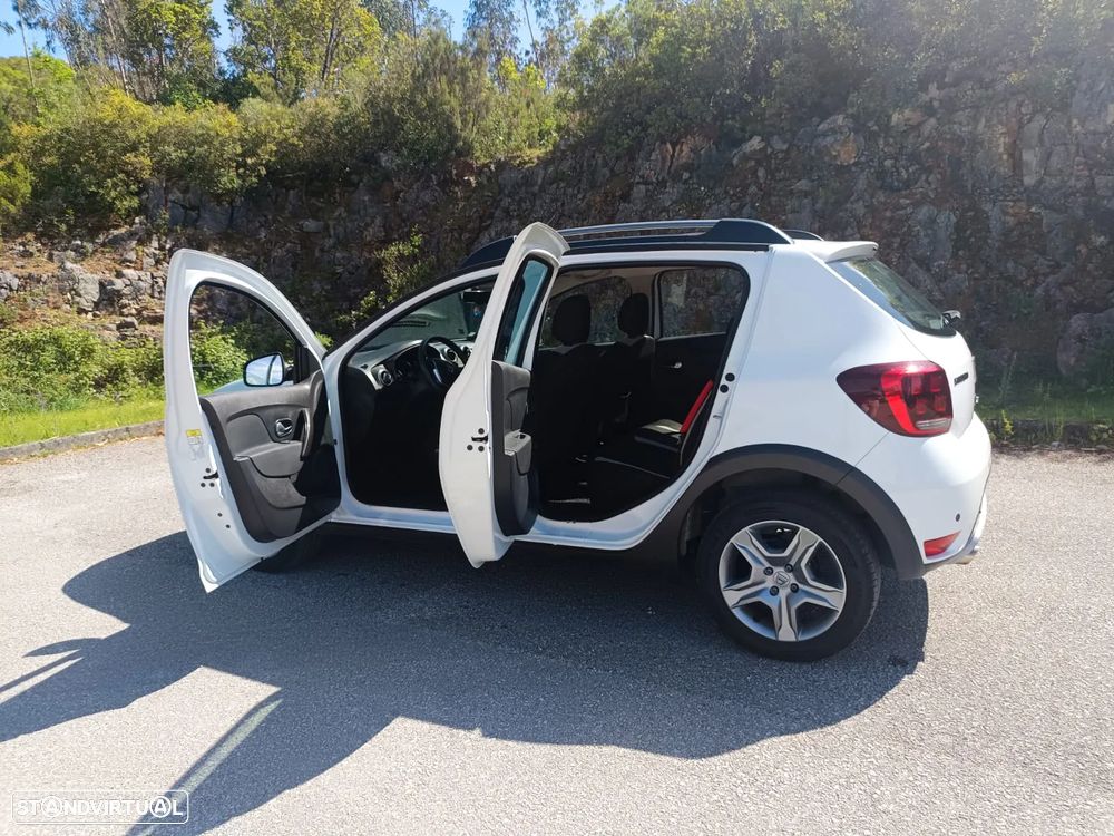 Dacia Sandero - 4