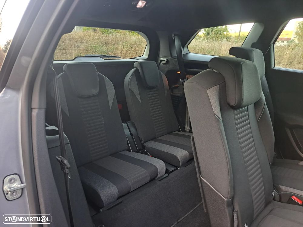 Peugeot 5008 1.5 BlueHDi Active Pack EAT8 - 38