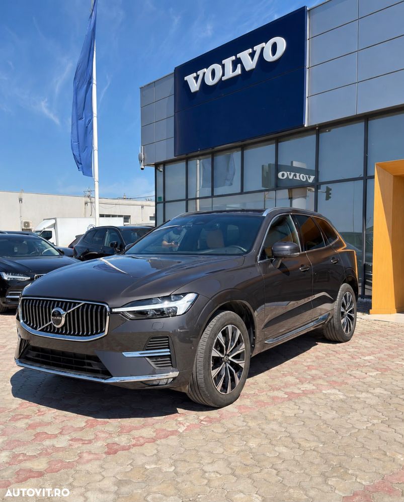 Volvo XC 60 B5 AT AWD MHEV Plus Dark - 1
