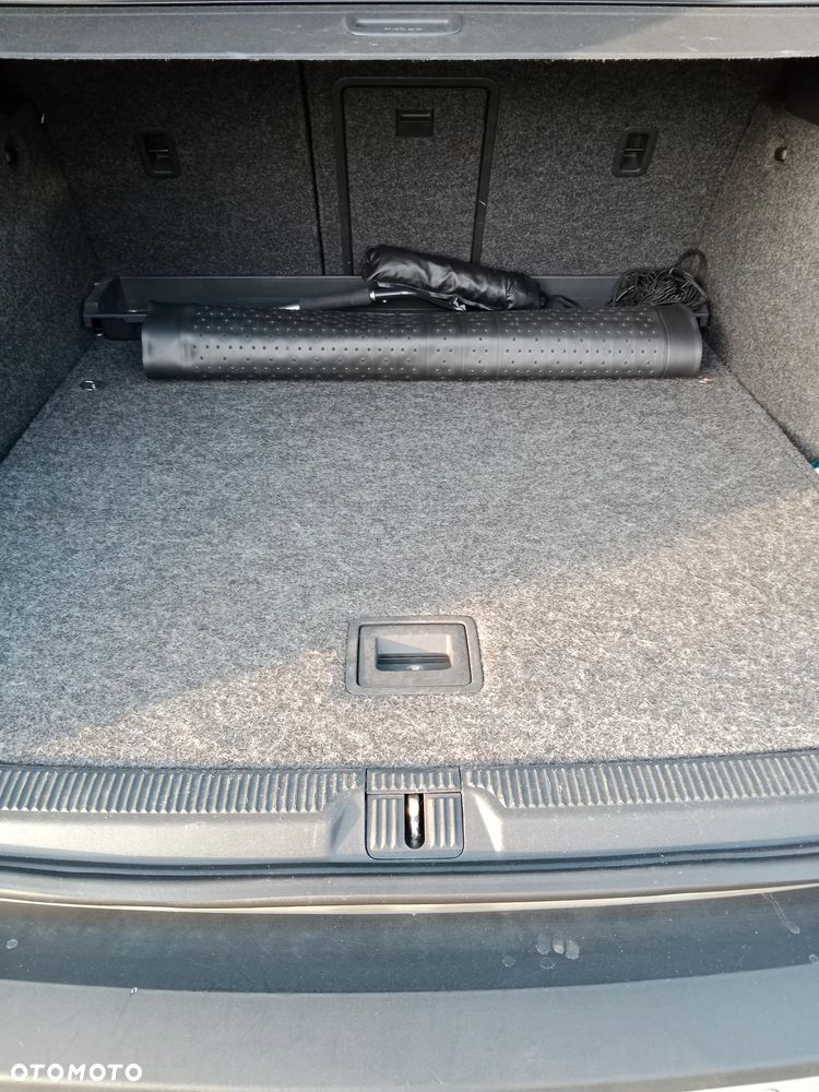 Skoda Octavia 1.6 TDI DPF Ambition - 6