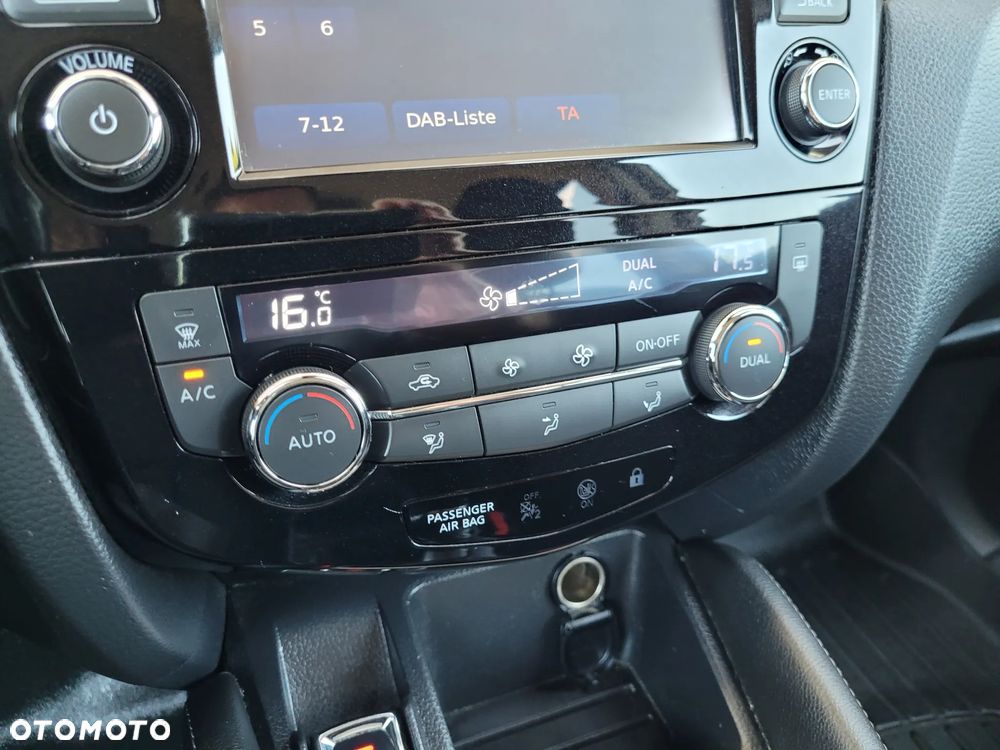 Nissan Qashqai 1.2 DIG-T Acenta EU6 - 30