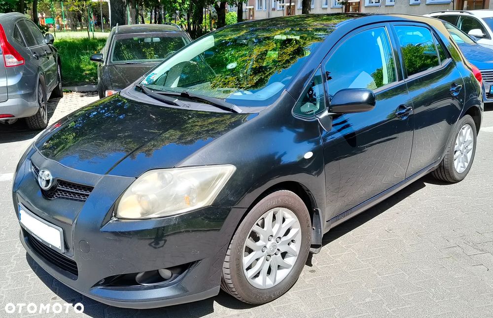 Toyota Auris - 1