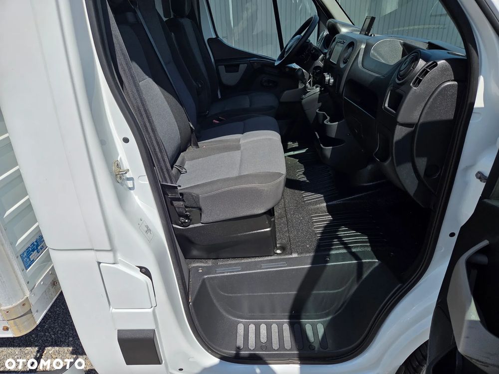 Renault Master - 24
