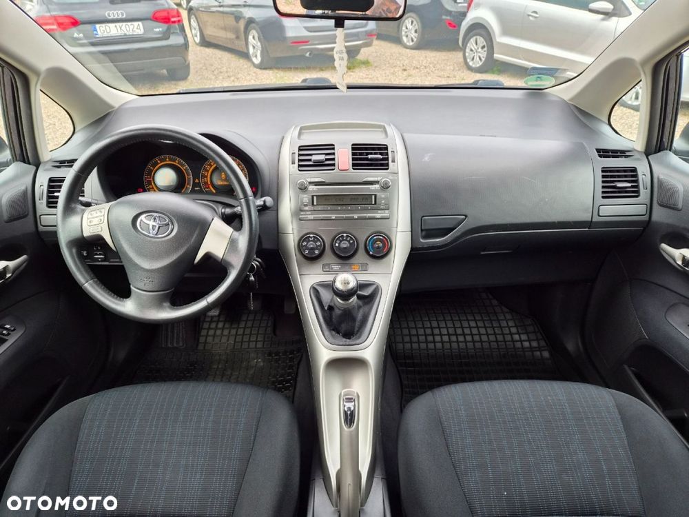 Toyota Auris 1.6 VVT-i Team - 7