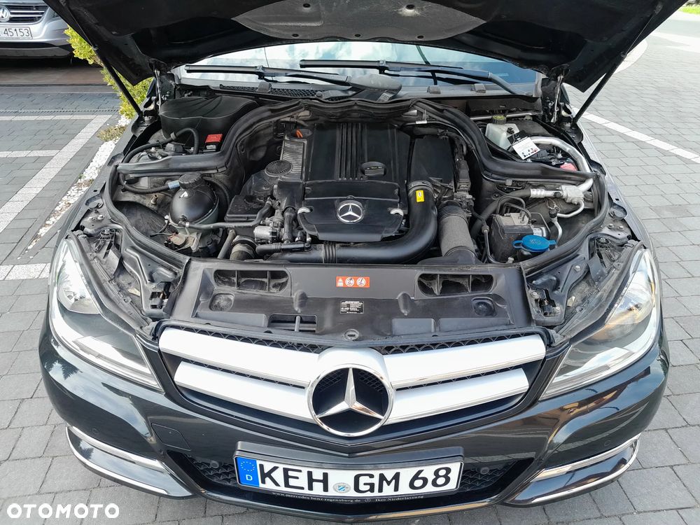 Mercedes-Benz Klasa C 180 Coupe BlueEFFICIENCY - 26