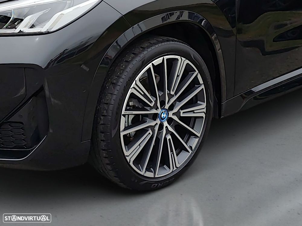 BMW iX1 xDrive30 Pack Desportivo M - 4