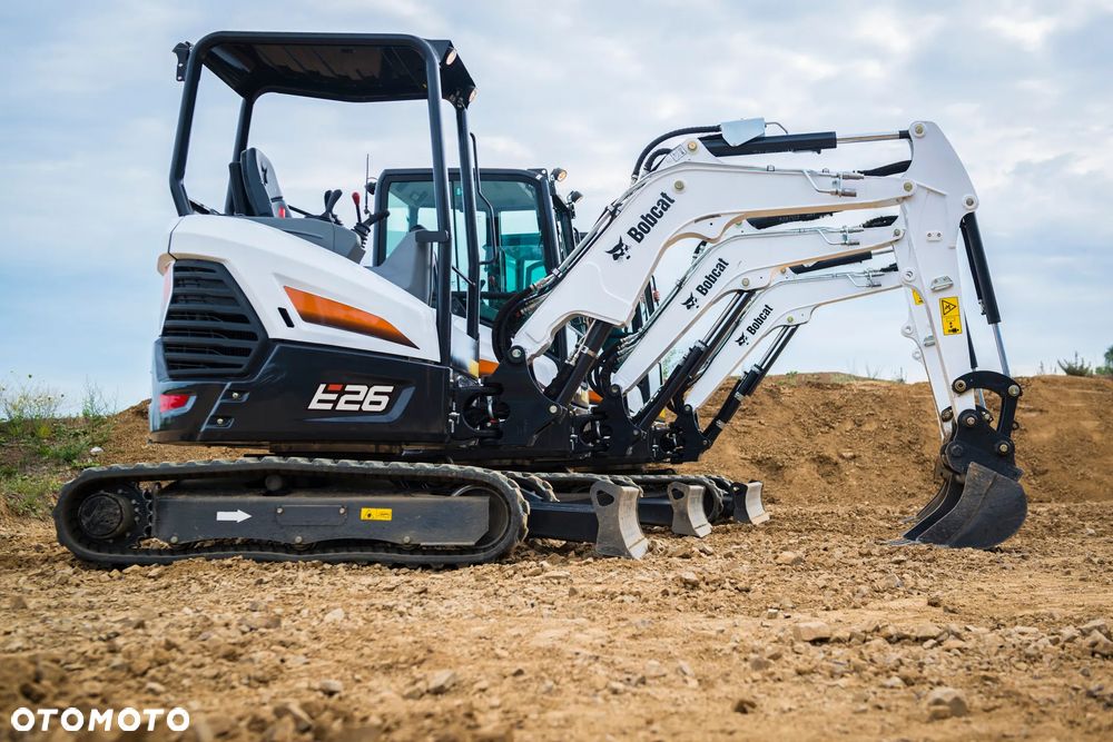 Bobcat E26 - 8