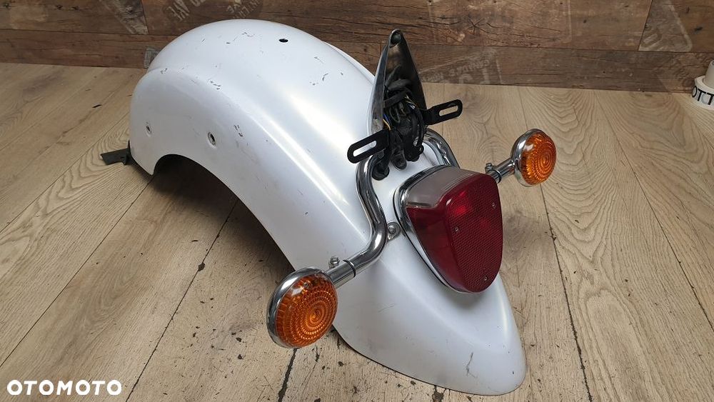 Błotnik tył lampa kierunkowskazy Yamaha XVS1100 Drag Star Classic - 3