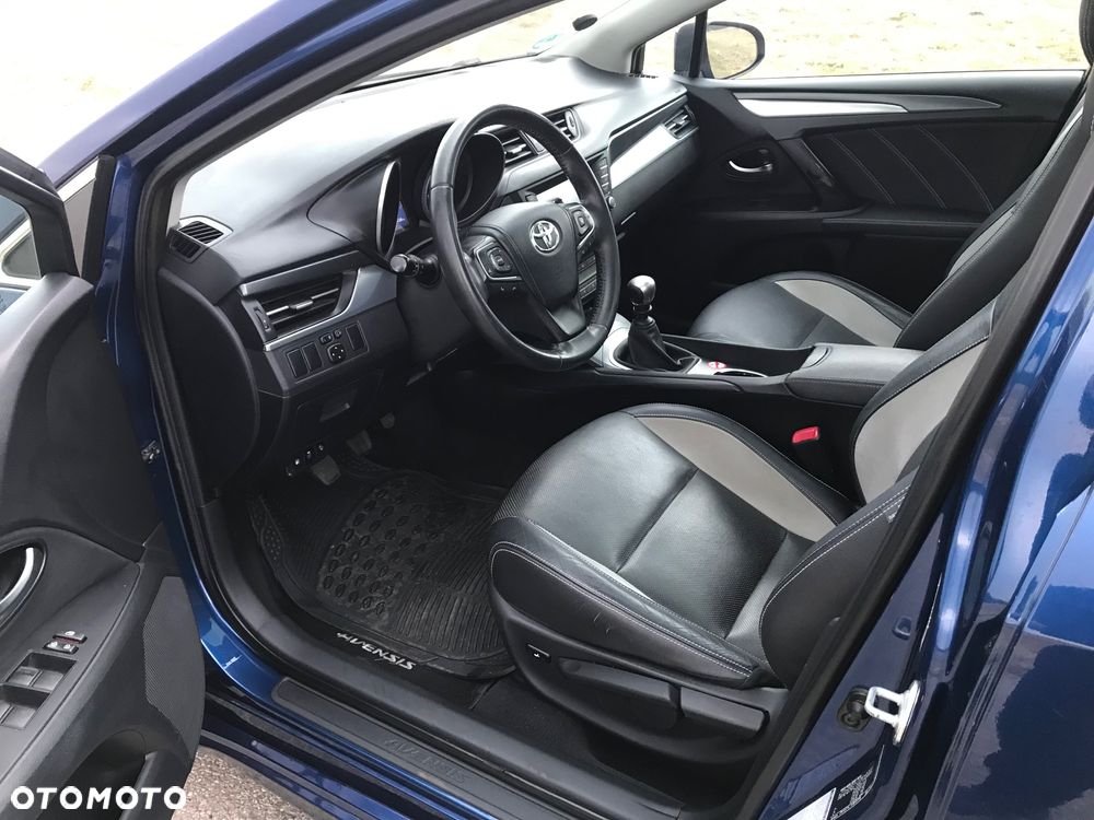 Toyota Avensis - 11