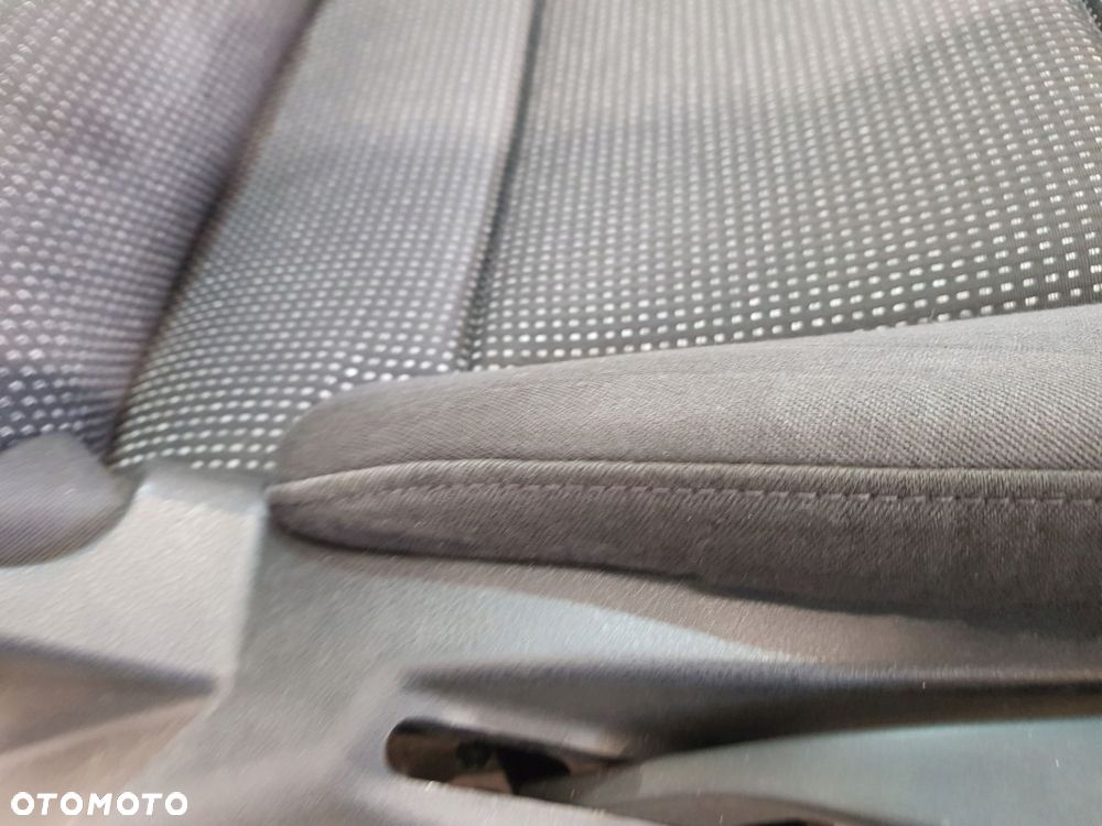 fotele kanapa komplet audi a3 8p sportback 5d - 10