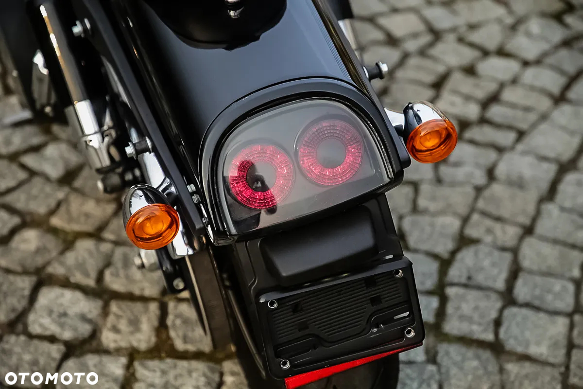 Harley-Davidson Dyna Fat Bob - 8
