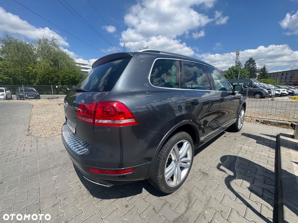 Volkswagen Touareg 3.0 V6 TDI 4XMot BMT - 12