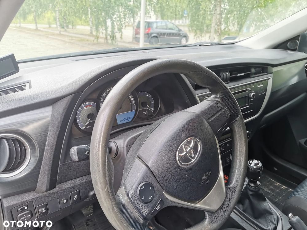 Toyota Auris 1.33 VVT-i Active - 2