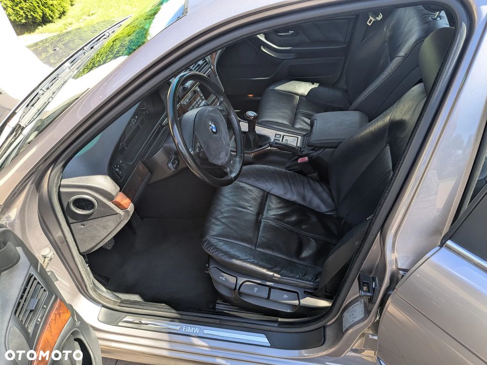 BMW Seria 5 - 7