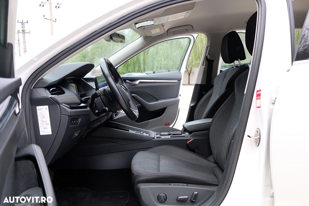 Skoda Octavia Combi 2.0 TDI DSG Sport Edition - 7