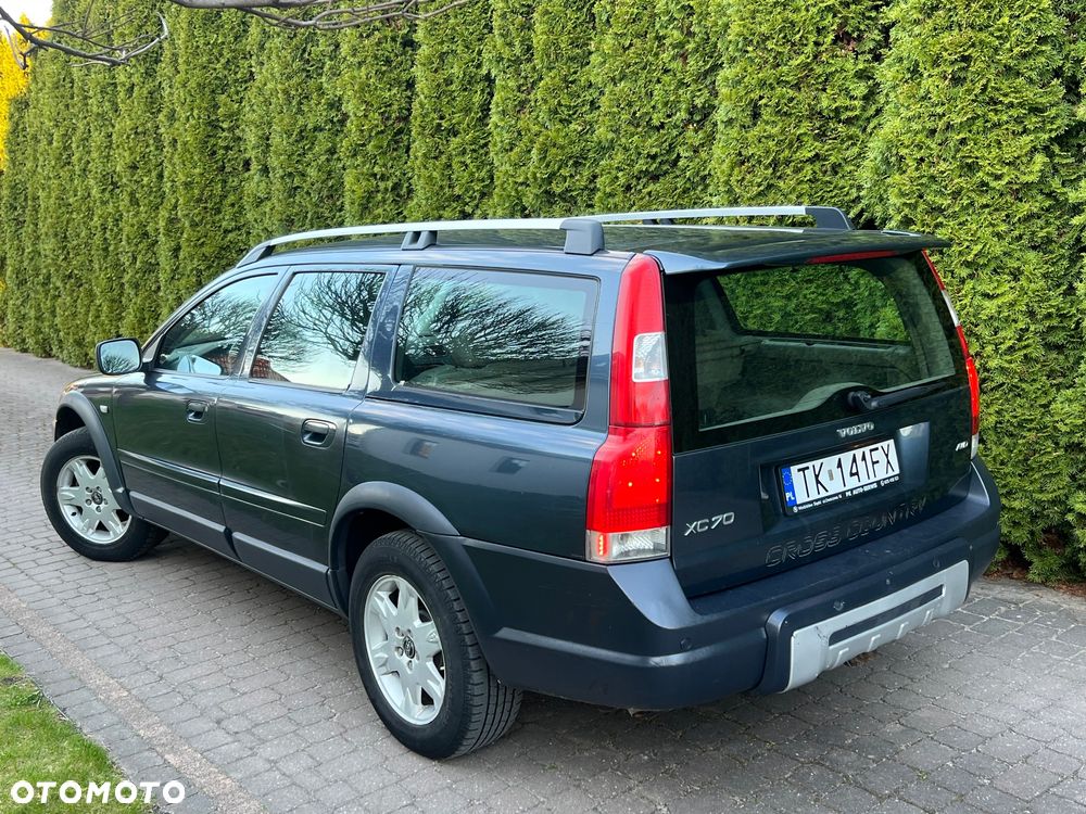 Volvo XC 70 - 4