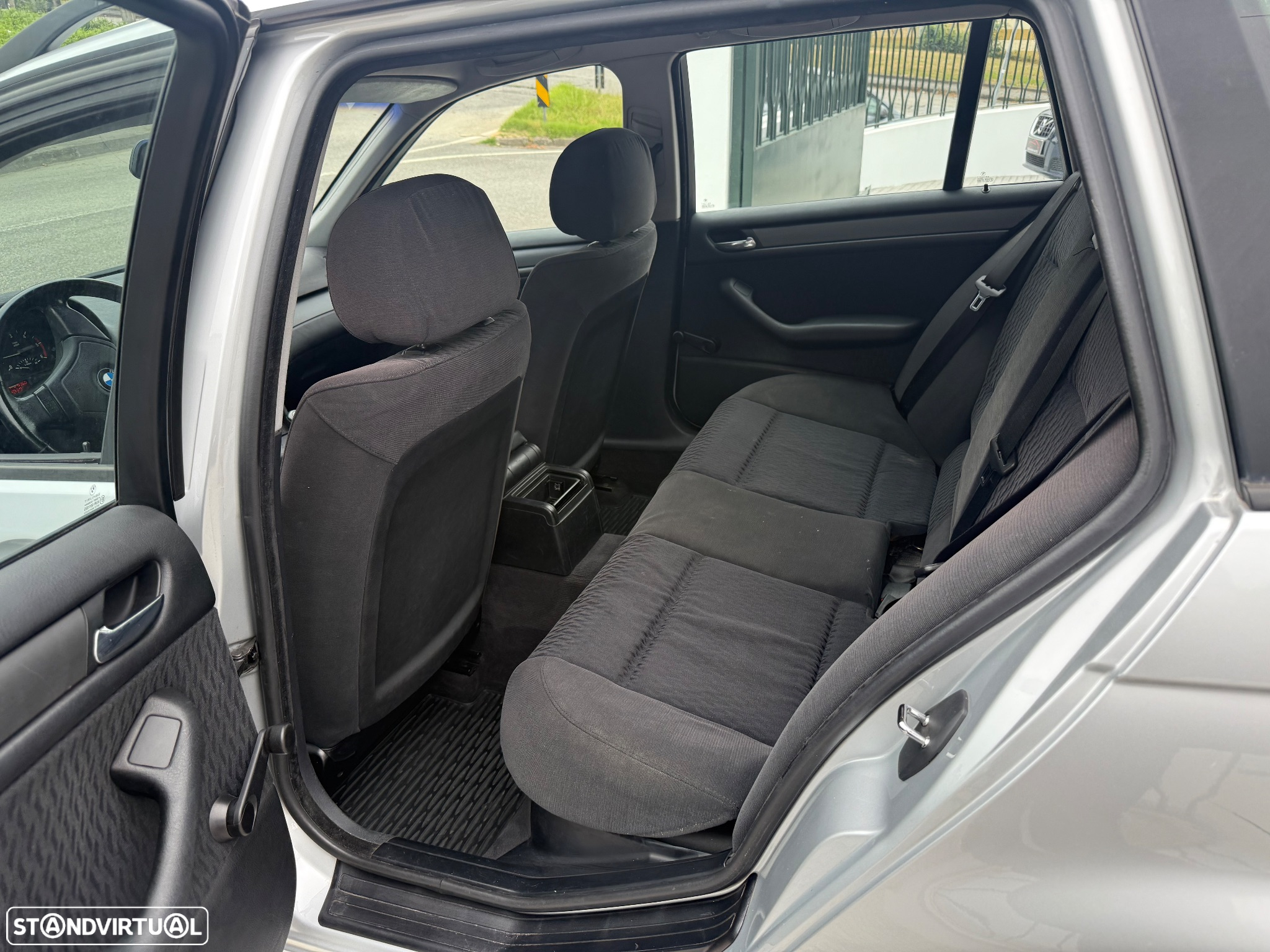 BMW 320 d Touring - 7