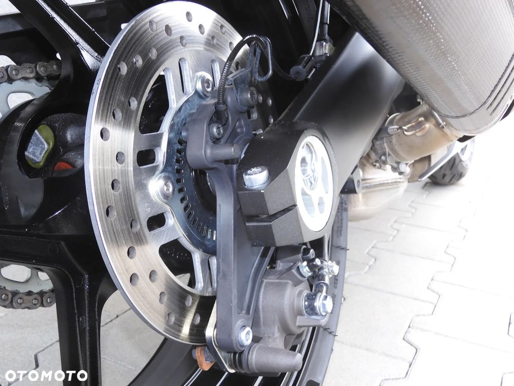 Kawasaki Ninja 1000 SX - 10