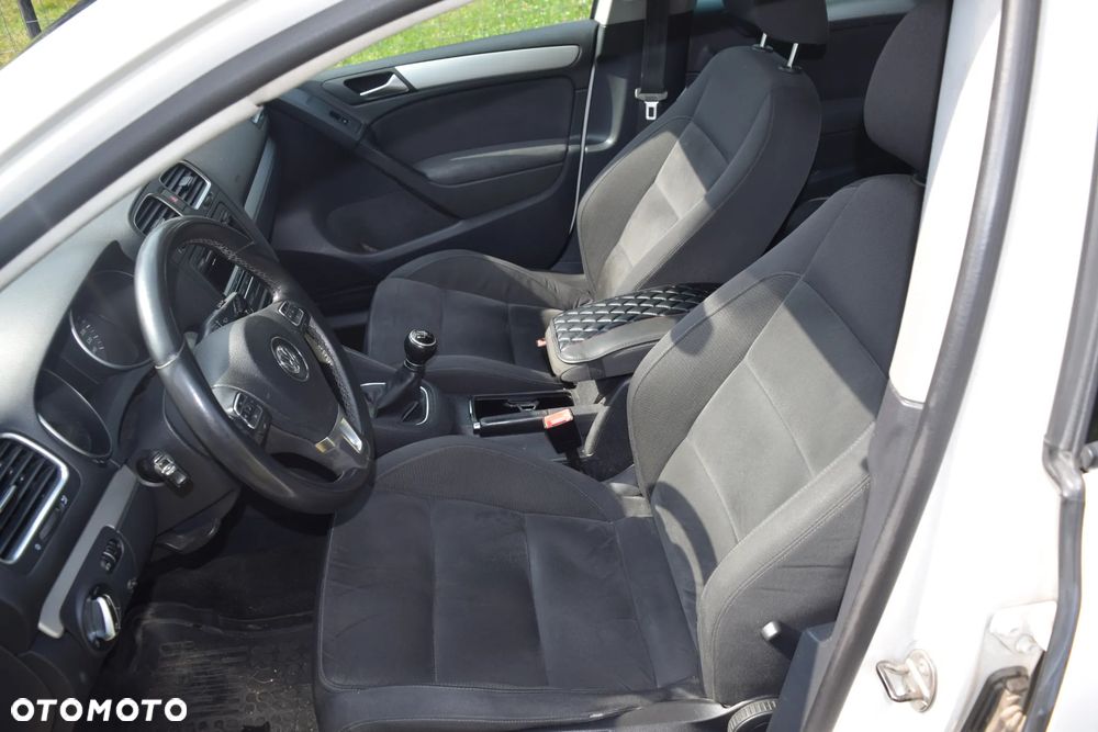 Volkswagen Golf 2.0 TDI Highline - 26
