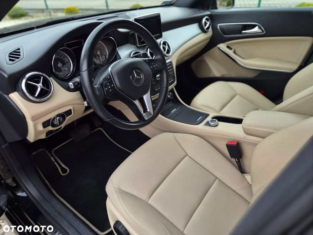 Mercedes-Benz CLA - 15