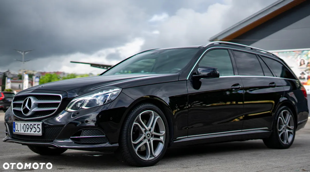 Mercedes-Benz Klasa E 300 T BlueTEC HYBRID 7G-TRONIC Elegance - 20