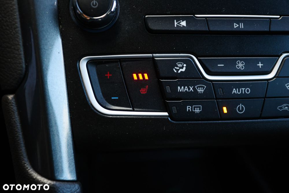 Ford Mondeo 2.0 EcoBlue Business Edition - 34