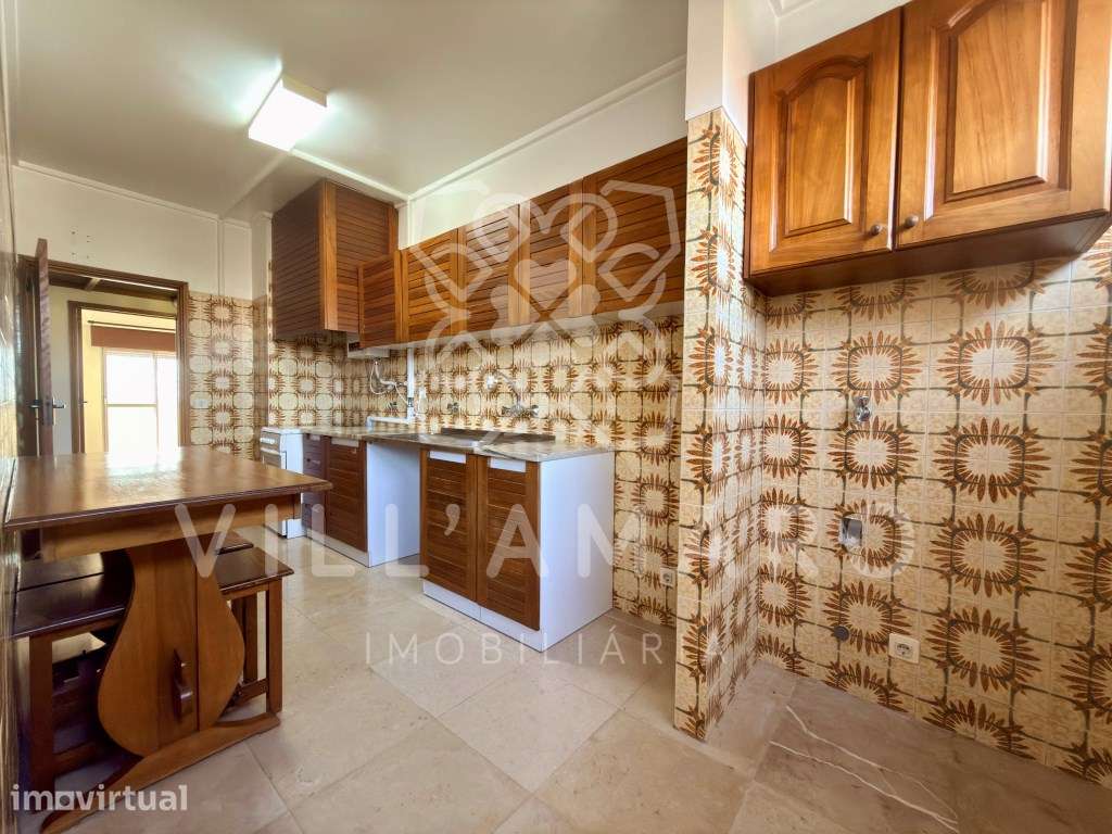 Apartamento T2 com 2 Varandas no Centro do Lumiar | Lisboa - Grande imagem: 3/21