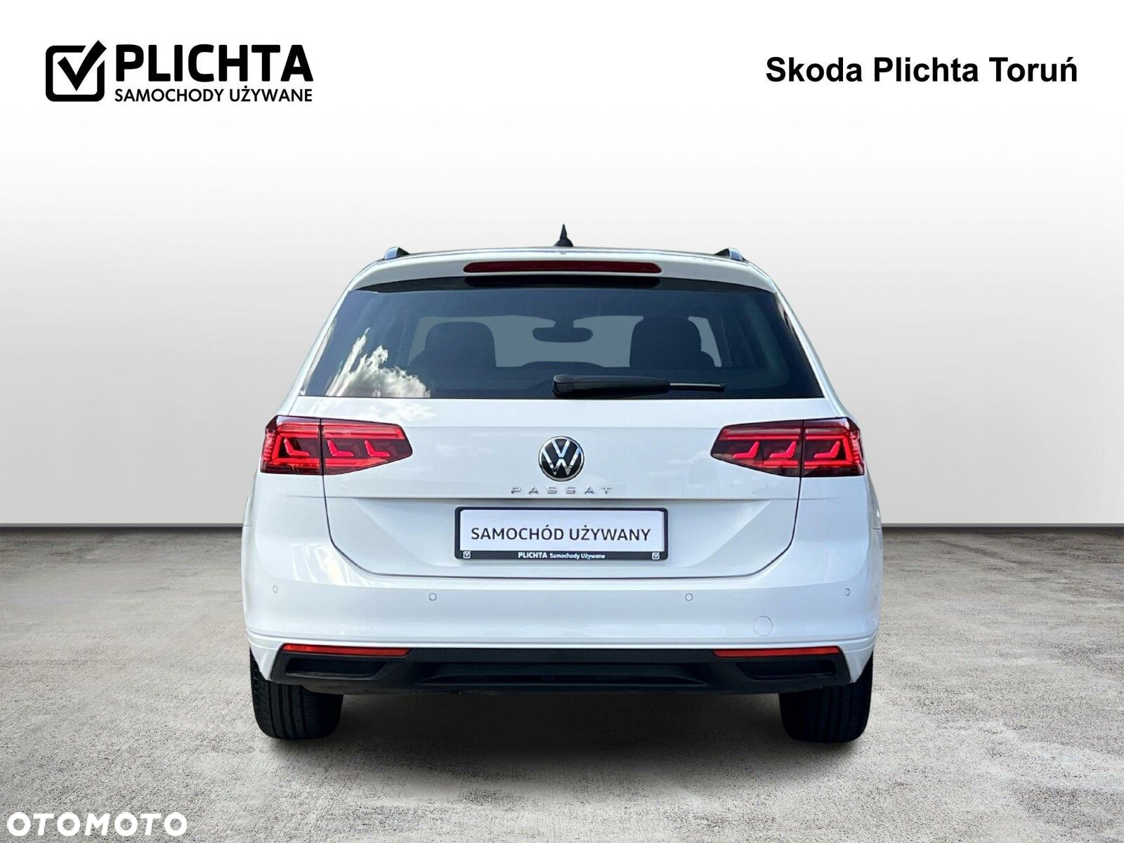 Volkswagen Passat - 4