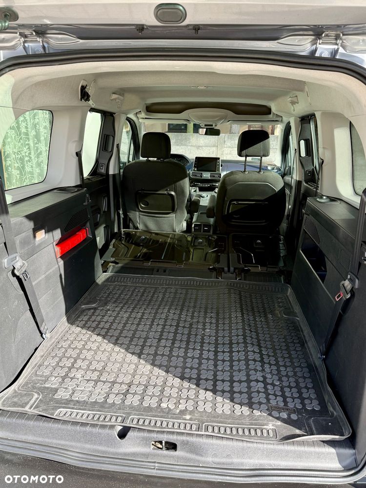 Peugeot Rifter - 17