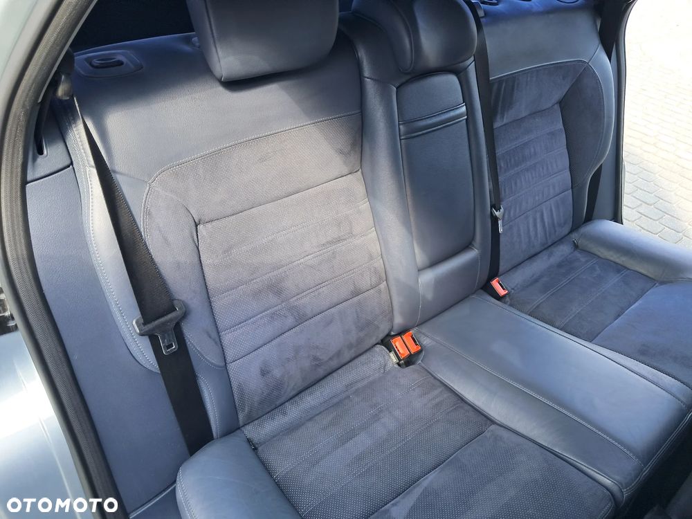 Ford Mondeo 2.5 Titanium X - 28