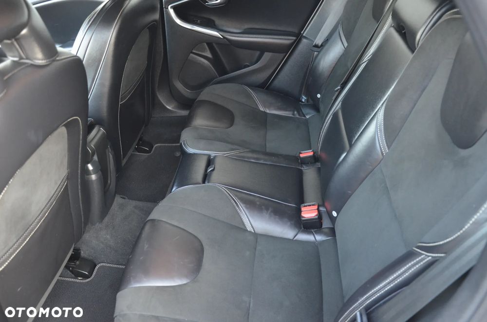 Volvo V40 D2 RDesign - 26