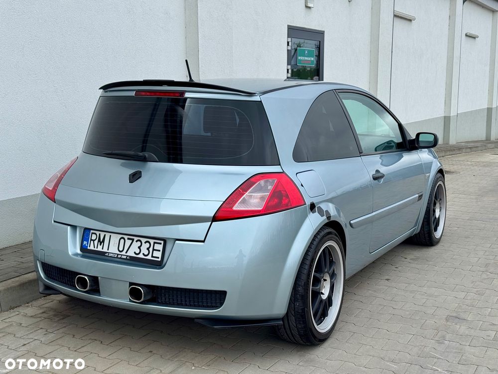 Renault Megane Sport - 4