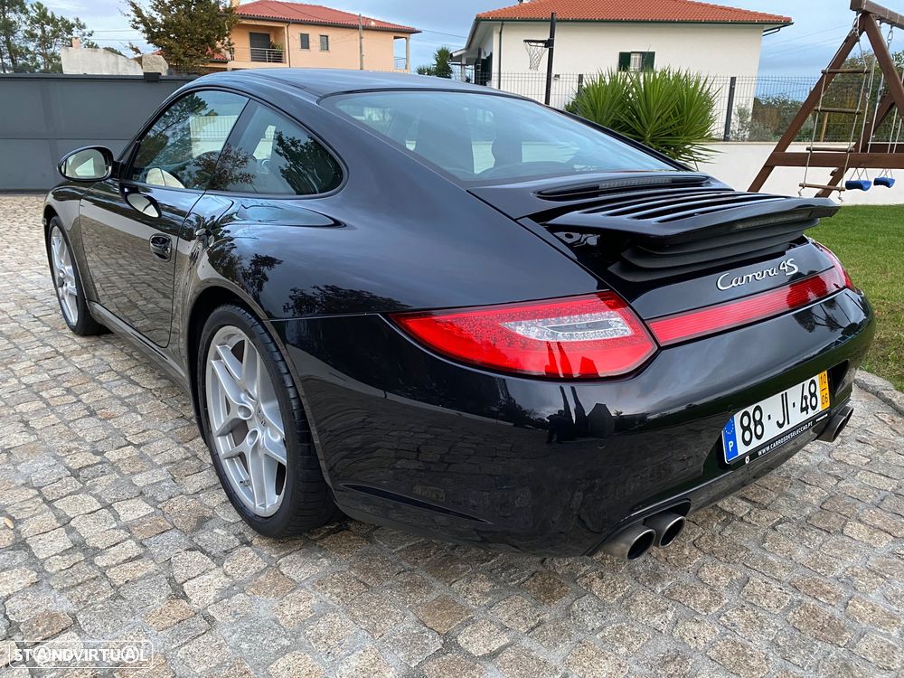 Porsche 911 Série F - 8