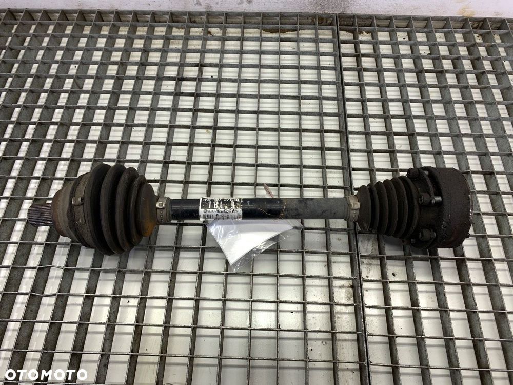 PÓŁOŚ LEWY PRZÓD  VW GOLF V Variant (1K5) 2007 - 2009 1.9 TDI 77 kW [105 KM] olej napędowy 2007 - 1