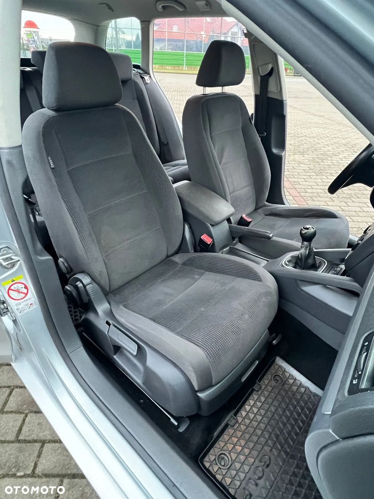 Volkswagen Golf 2.0 TDI DPF Comfortline - 14