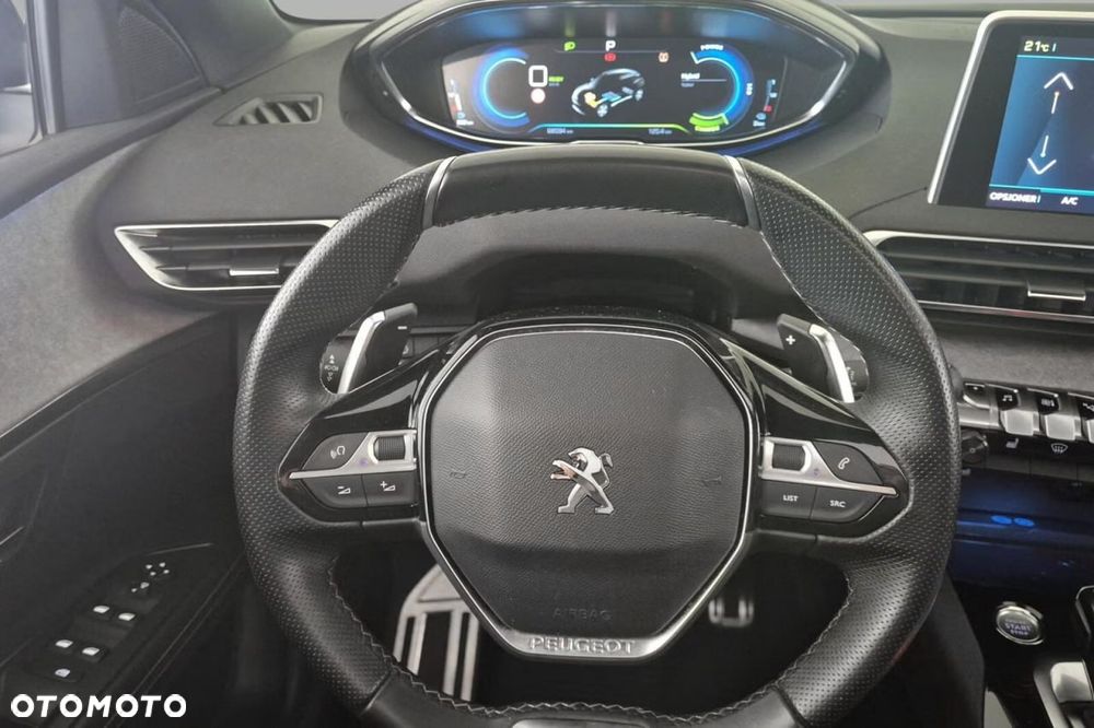 Peugeot 3008 1.6 PureTech HYbrid4 GT Line S&S EAT8 - 12