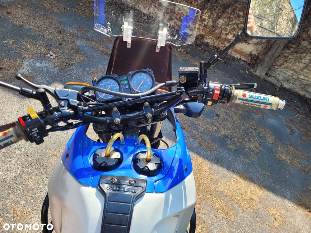 Suzuki DR - 5
