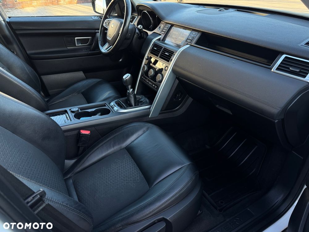 Land Rover Discovery Sport - 17
