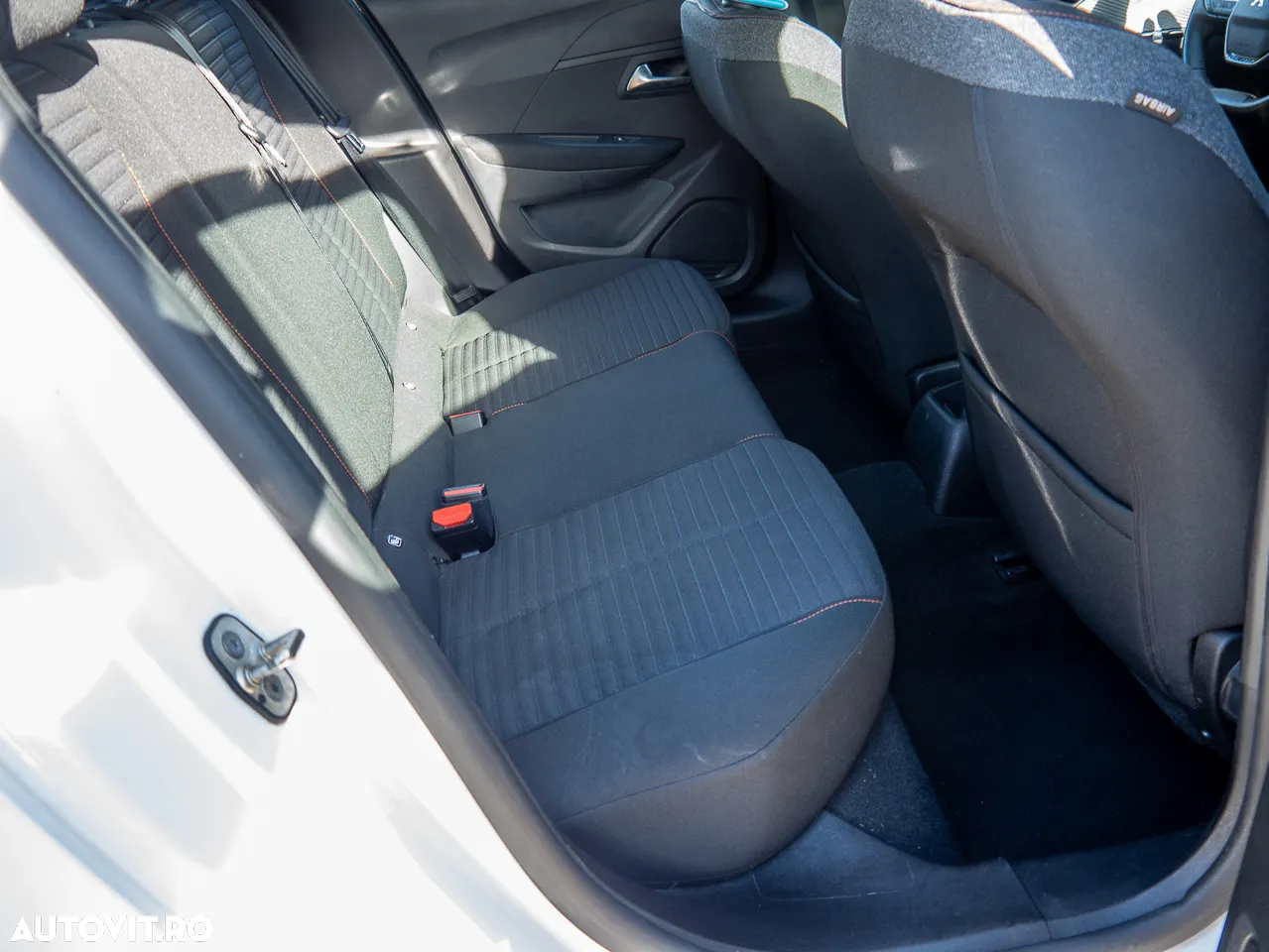 Peugeot 208 PureTech 100 EAT8 Allure - 5