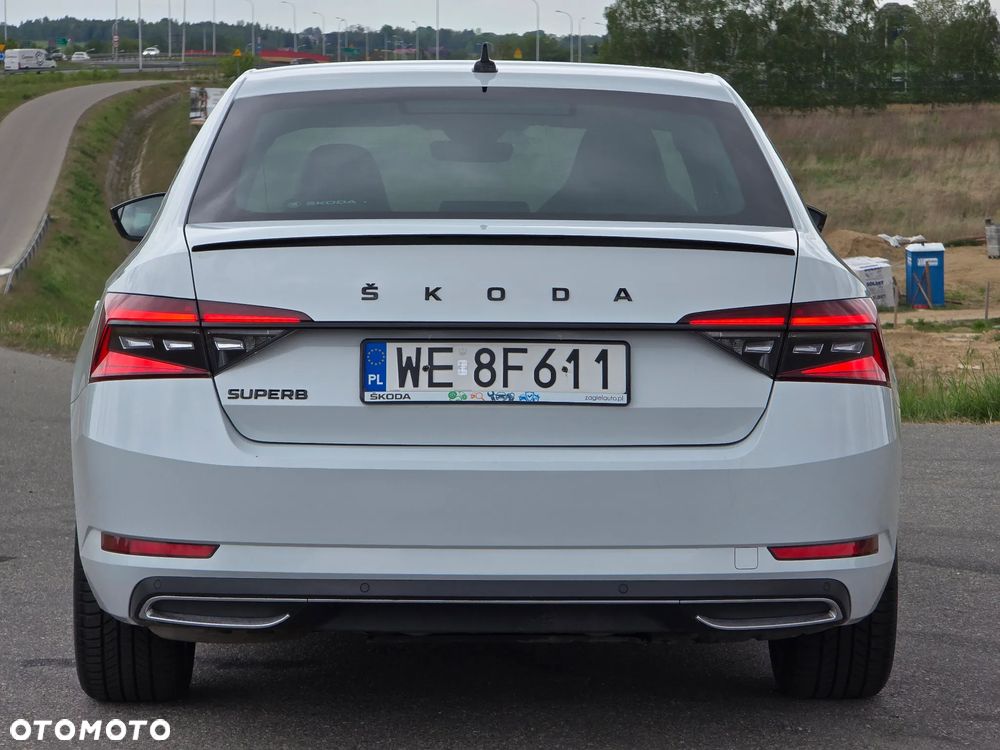 Skoda Superb 2.0 TDI SCR Sportline DSG - 8