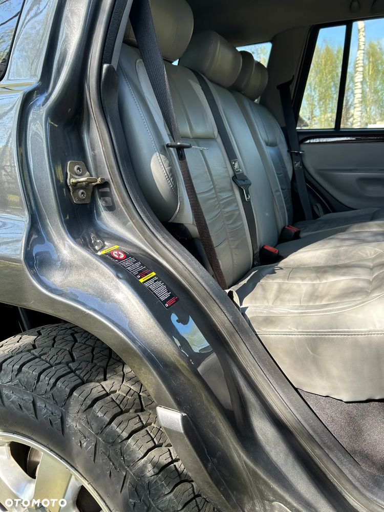 Jeep Grand Cherokee - 14