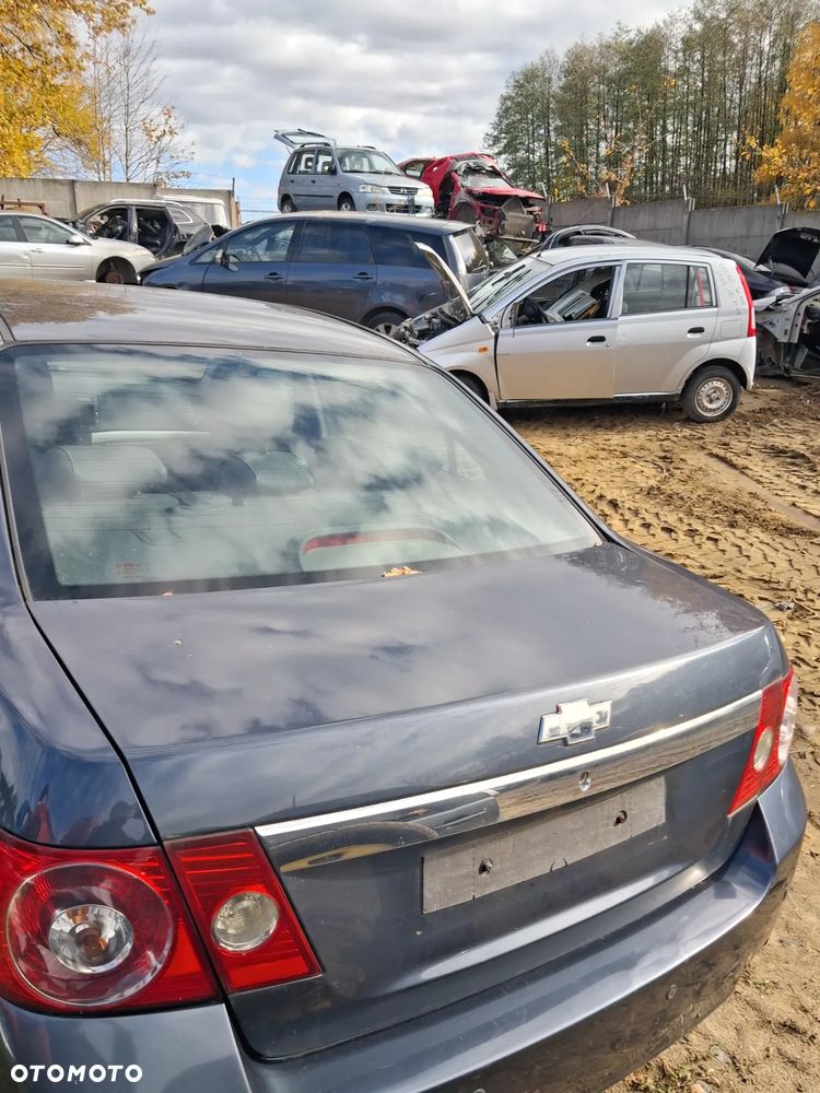Chevrolet Epica klapa bagaznika 88U - 3